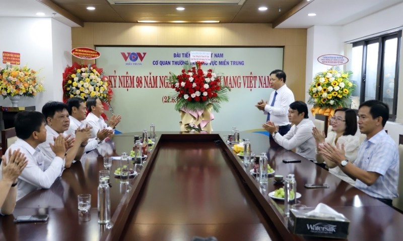 Đảo ven biển nước ta có nhiều tiềm năng phát triển kinh tế