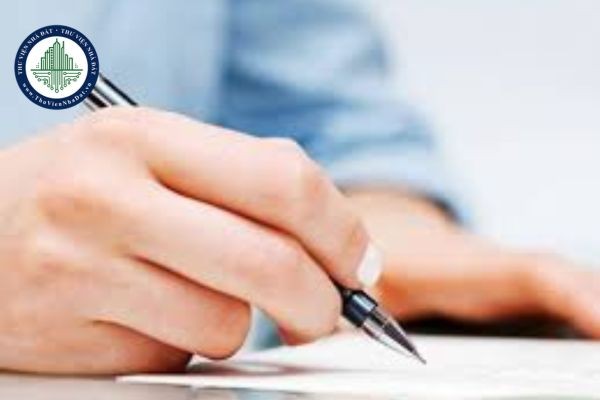 Viết đoạn văn sử dụng dấu chấm phẩy giúp diễn đạt ý mạch lạc, tăng tính chuyên nghiệp.