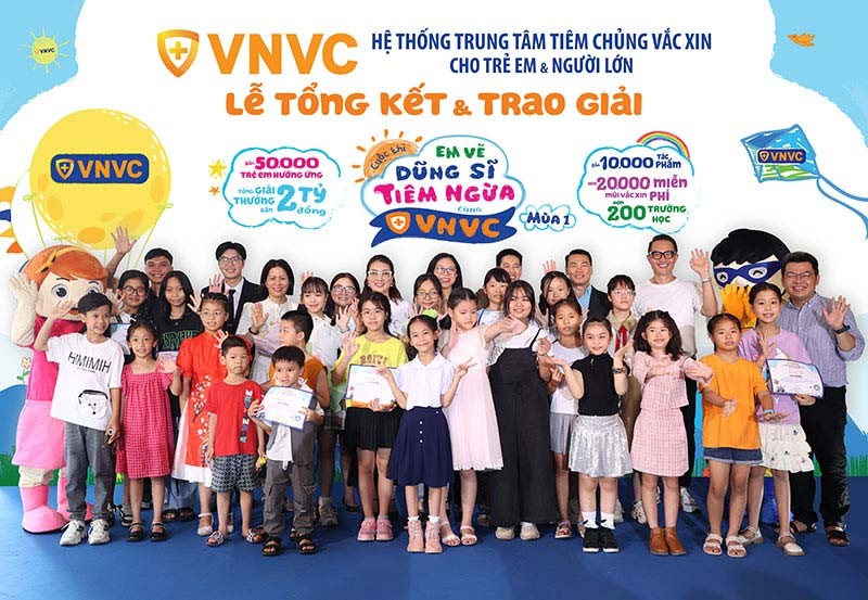 Bức tranh với nhiều màu sắc mang thông điệp tốt đẹp