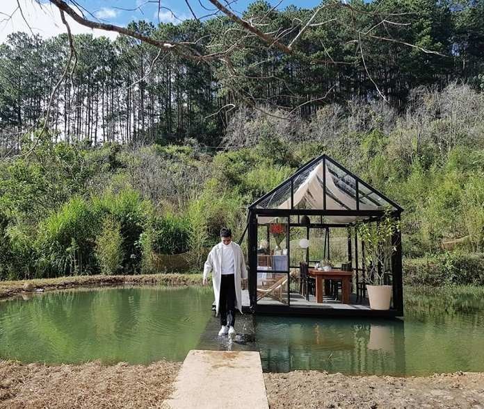 Quán cafe nổi với không gian độc đáo và tầm nhìn đẹp