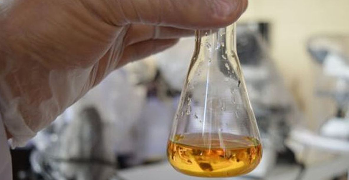 Dung dịch FeCl3 có thể hòa tan sắt