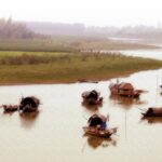 Khói và ráng mây buổi sớm mai