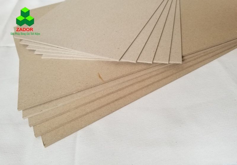 tái chế thùng carton thành khay đựng điện thoại