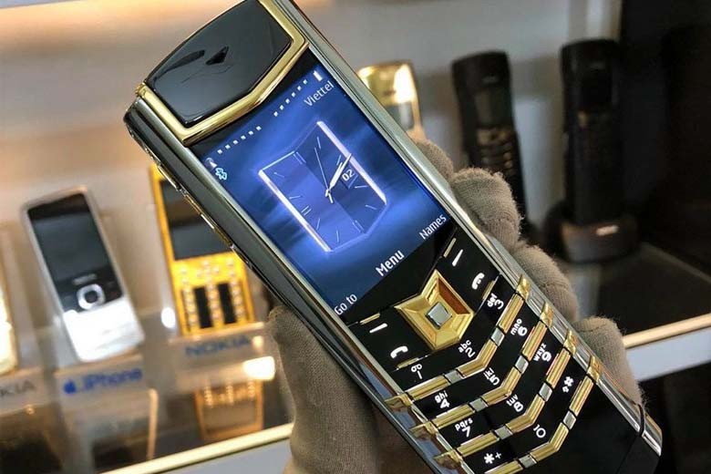 Vertu Signature S Yellow Gold