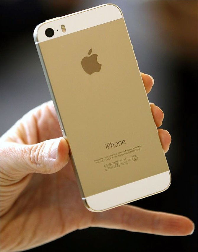 Cảm biến vân tay Touch ID trên iPhone 5S