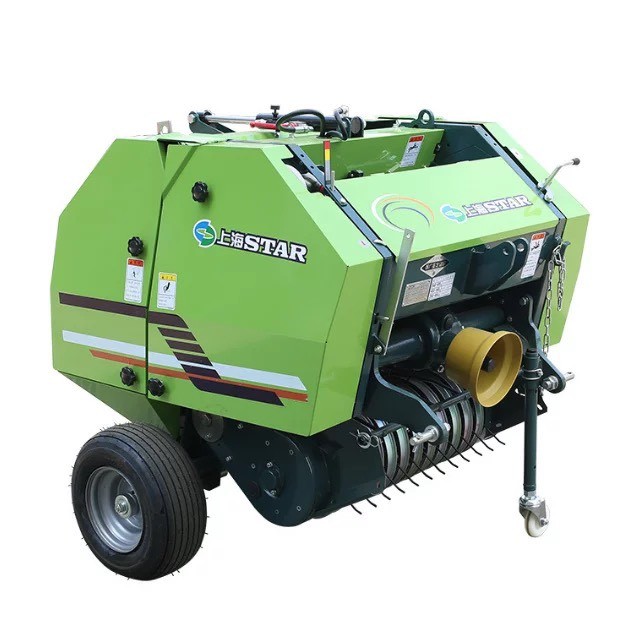 Máy cuốn rơm Kubota