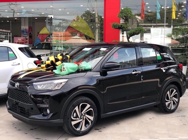 Toyota Raize màu đen