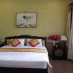 khach-san-thanh-noi-vntrip1-e1527838175250