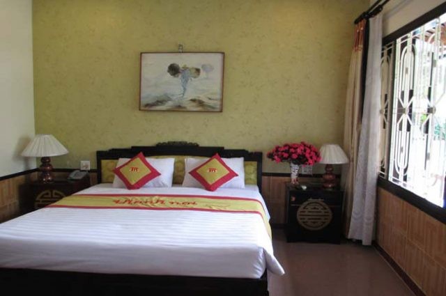 khach-san-thanh-noi-vntrip1-e1527838175250