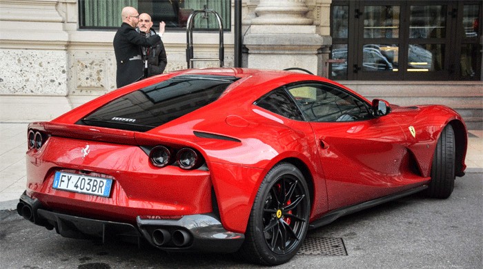 Động cơ Ferrari 812 Superfast