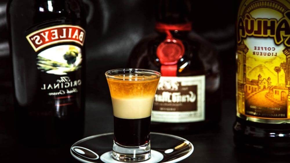 Rượu Baileys được sử dụng trong nhiều lĩnh vực khác nhau, như làm bánh, pha chế đồ uống