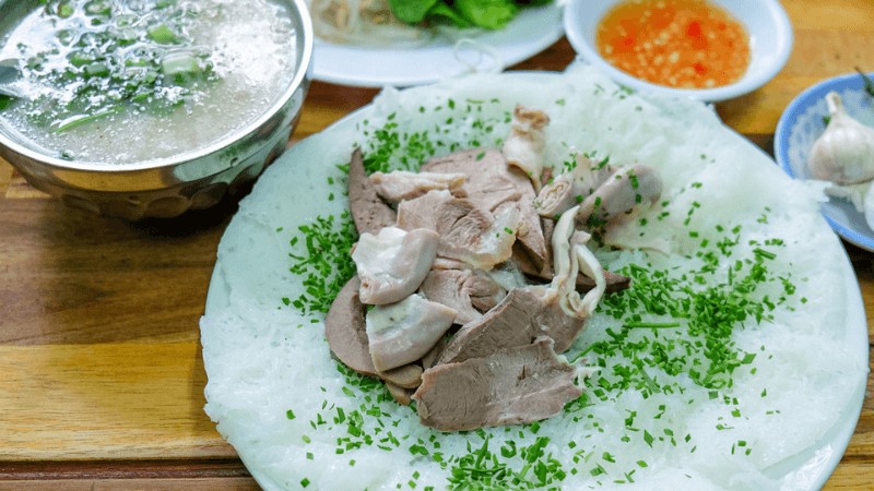 Bánh hỏi lòng heo thơm ngon