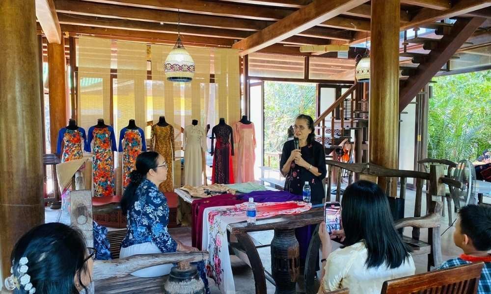 Học may áo dài, khám phá quy trình tạo nên trang phục truyền thống