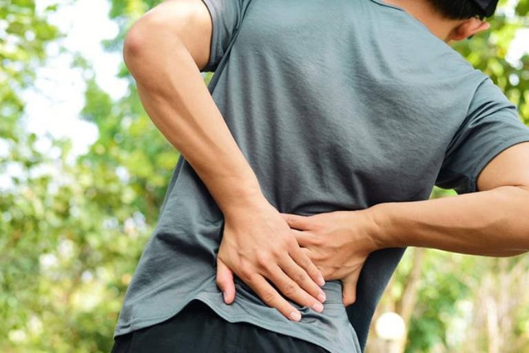 Điều trị bệnh phong tê thấp, đau lưng