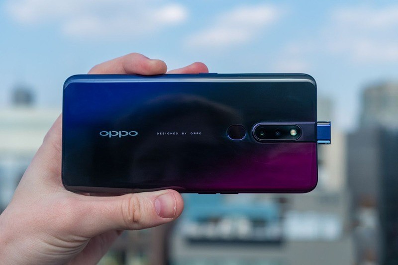 Camera sau Oppo F11 Pro