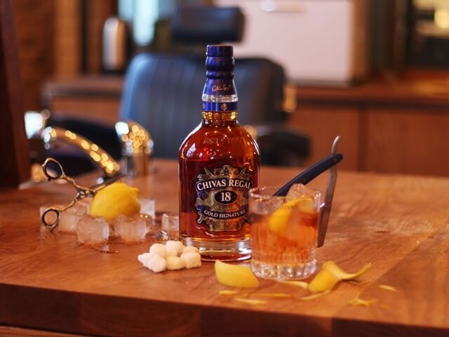 Chivas 18 Blue và Chivas 18 Gold có gì khác nhau