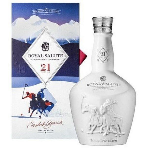 Hình 6. Phiên bản Chivas 21 Polo kỷ niệm sự gắn kết giữa thương hiệu và môn Polo hoàng gia Anh