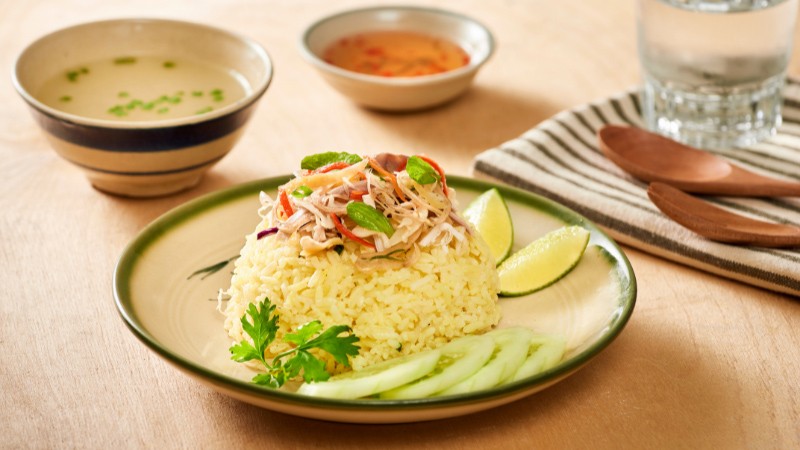 Đặt vé Hà Nội - Đà Nẵng thưởng thức cơm gà