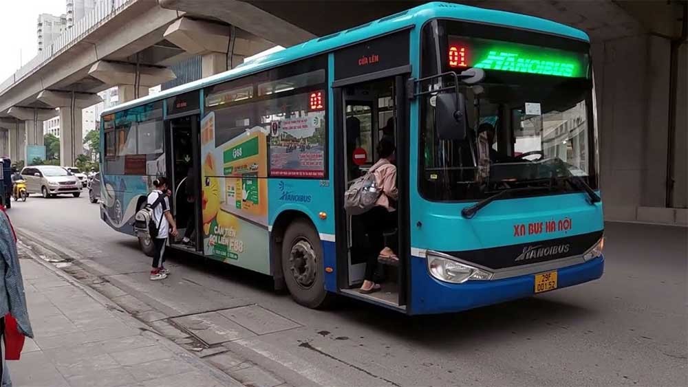 Di chuyển bằng xe bus