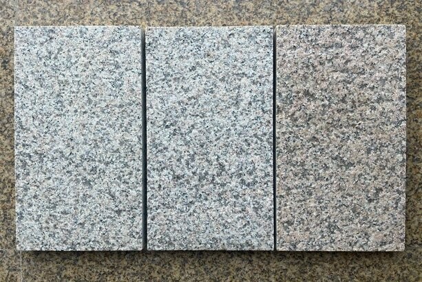 Đá granite vàng Bình Định 30x60