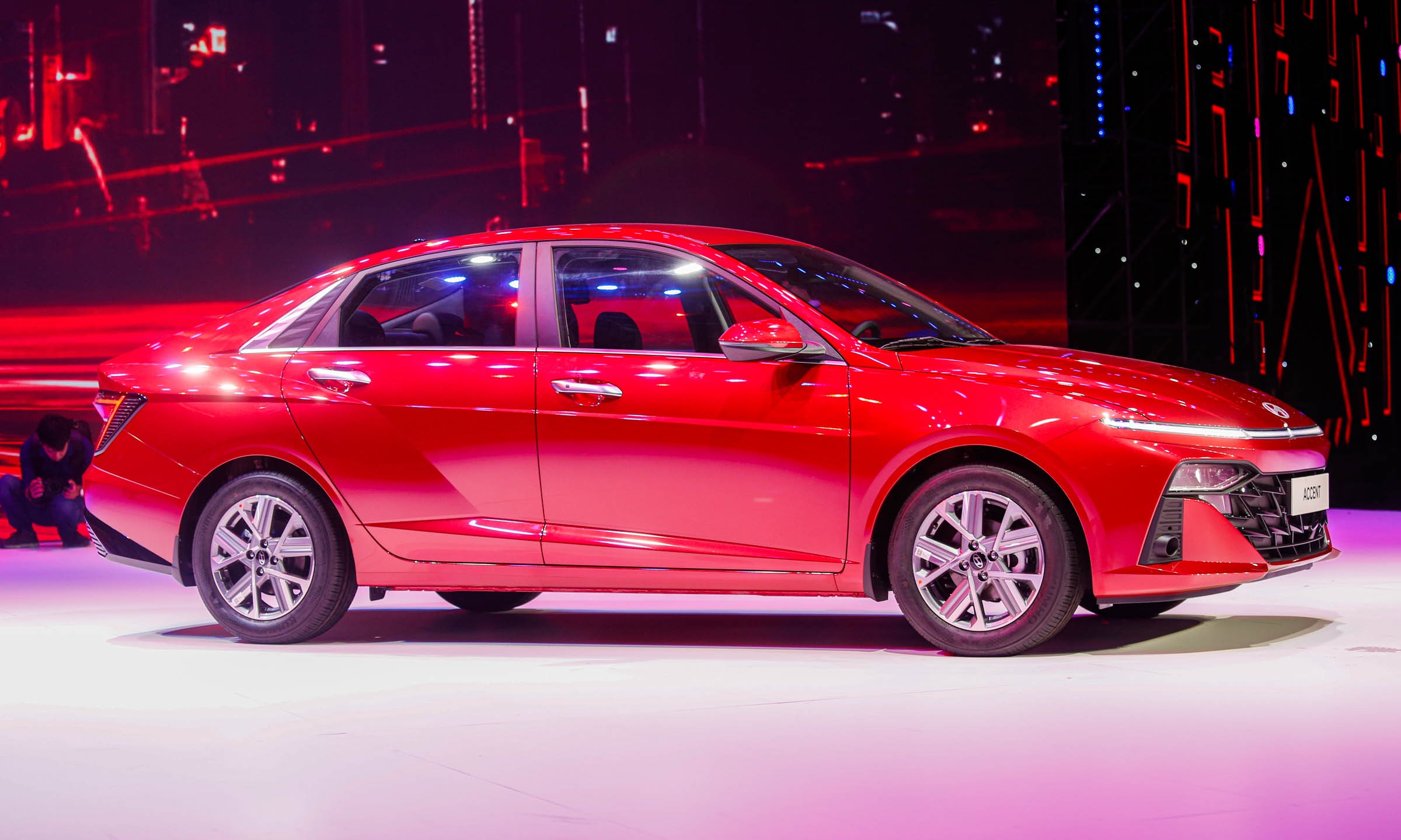 Ngoại thất Hyundai Accent