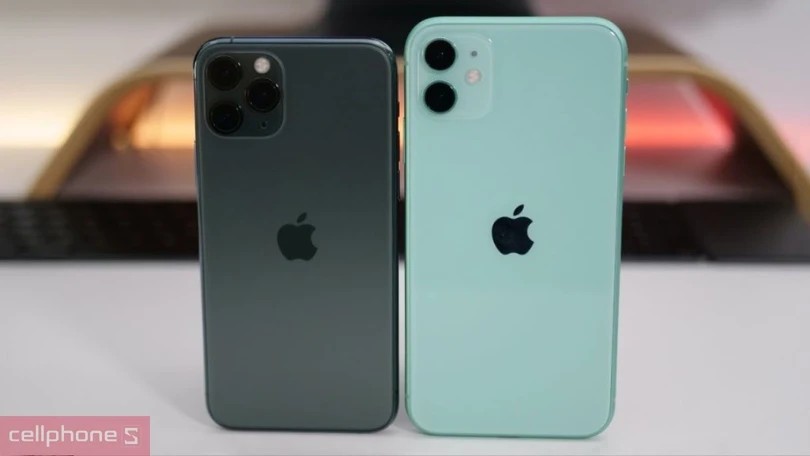 iPhone 11 Pro Max cũ và bản Pro có gì khác nhau