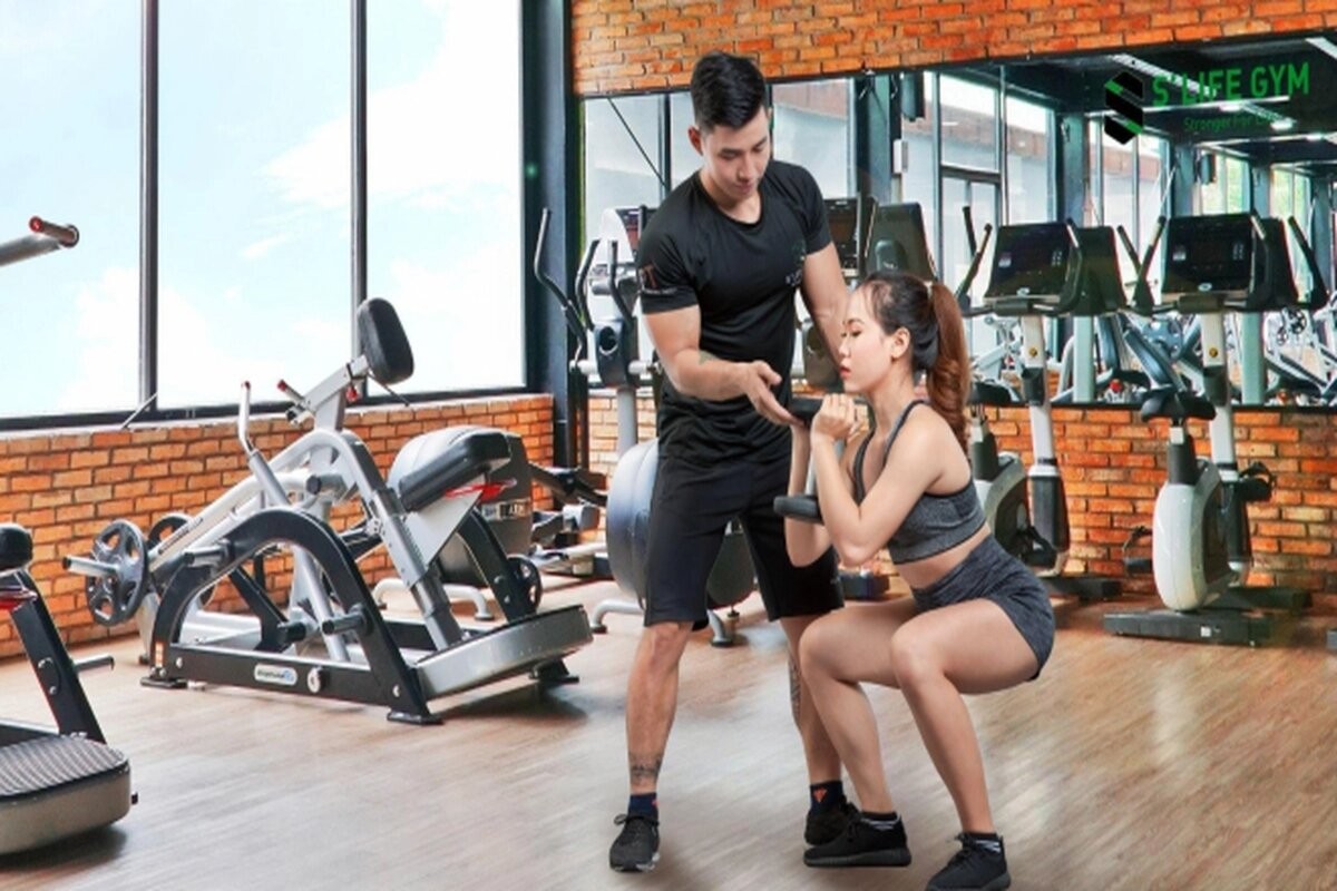 Đội ngũ huấn luyện viên chuyên nghiệp tại S Life Gym