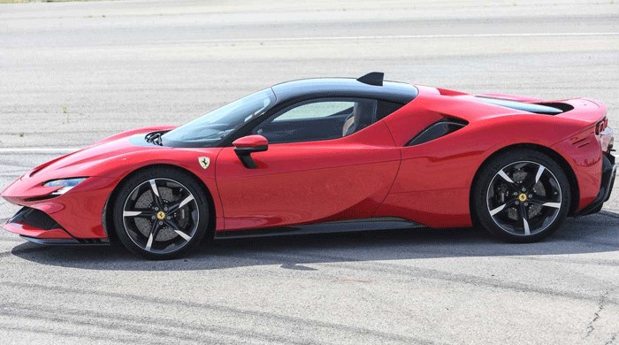 Ferrari SF90 Stradale