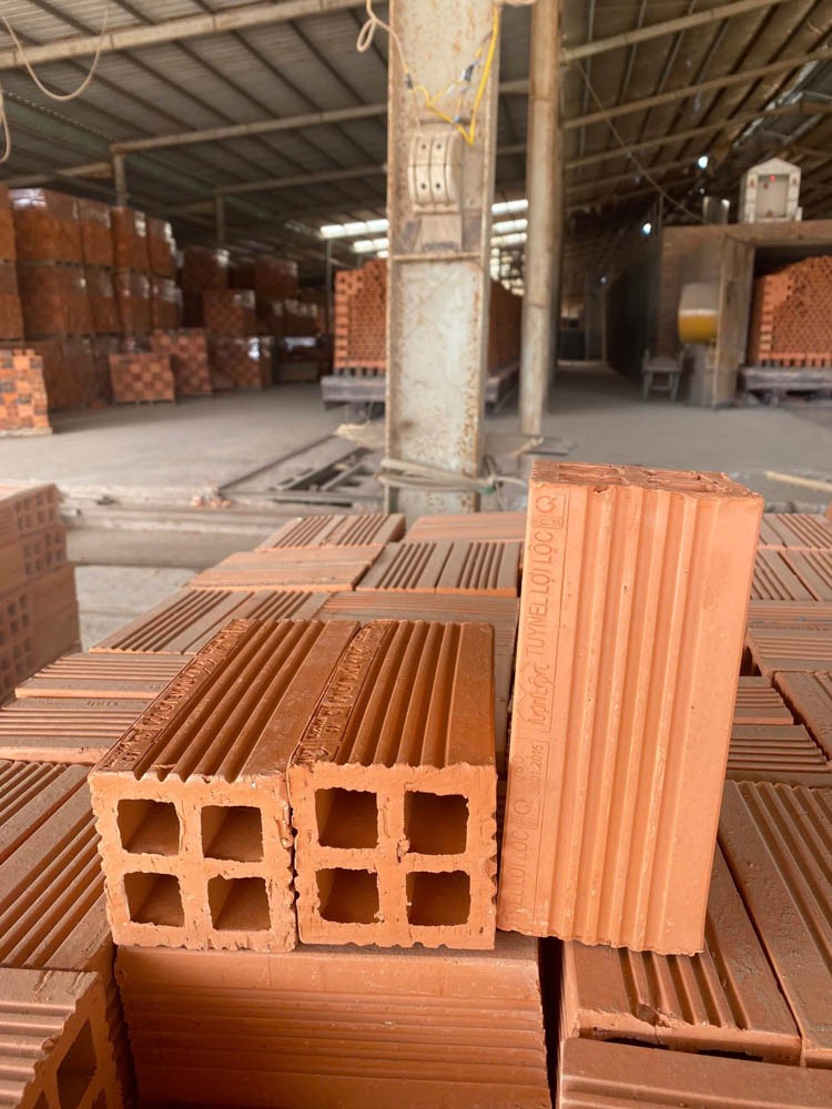Gạch xây nhà bao nhiêu tiền 1 viên