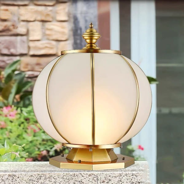 Lợi ích của việc sử dụng đèn trụ cổng trong trang trí ngoại thất