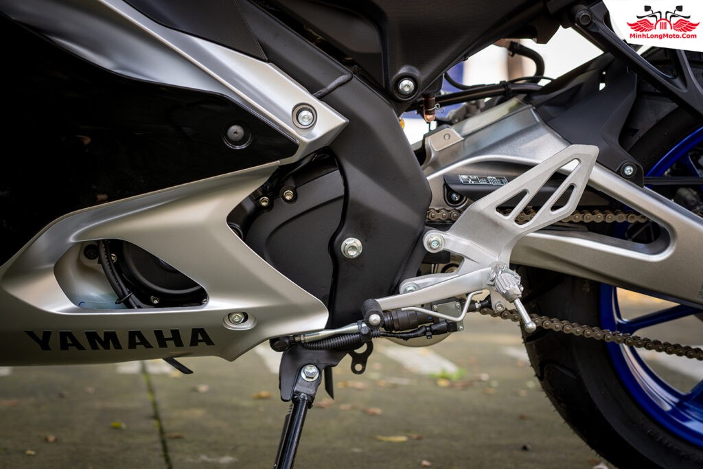 Hệ thống Quick Shifter trên R15V4
