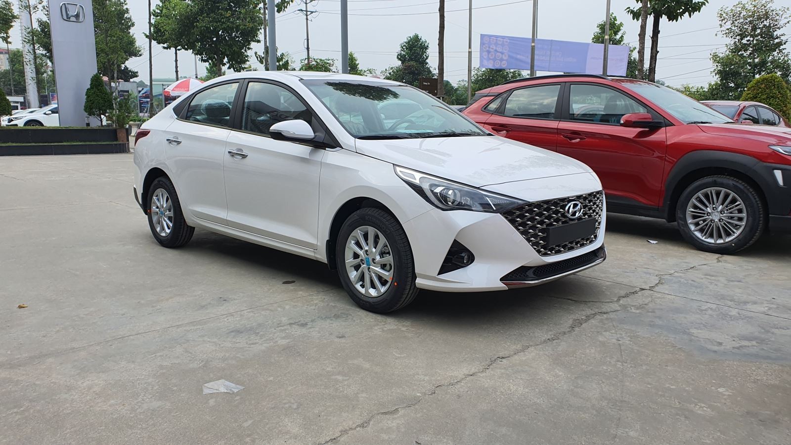 Vận hành xe Hyundai Accent 2022