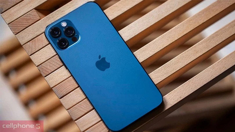 So sánh nâng cấp giữa iPhone 12 và iPhone 11