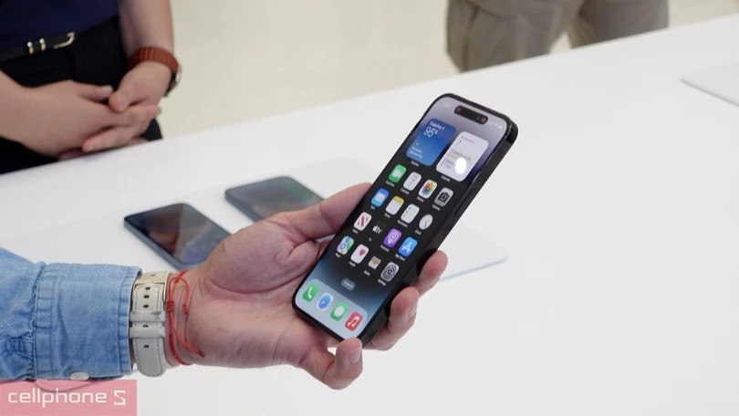 Dung lượng pin của iPhone 14 Series