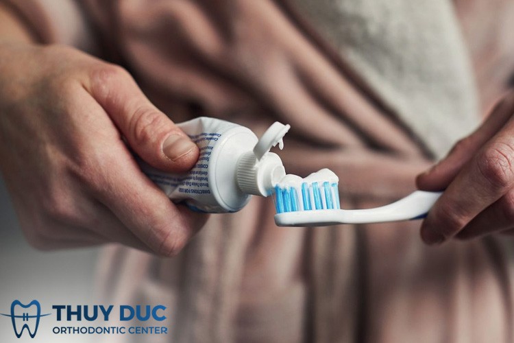 Trước Khi Sử Dụng Miếng Chống Nghiến Răng