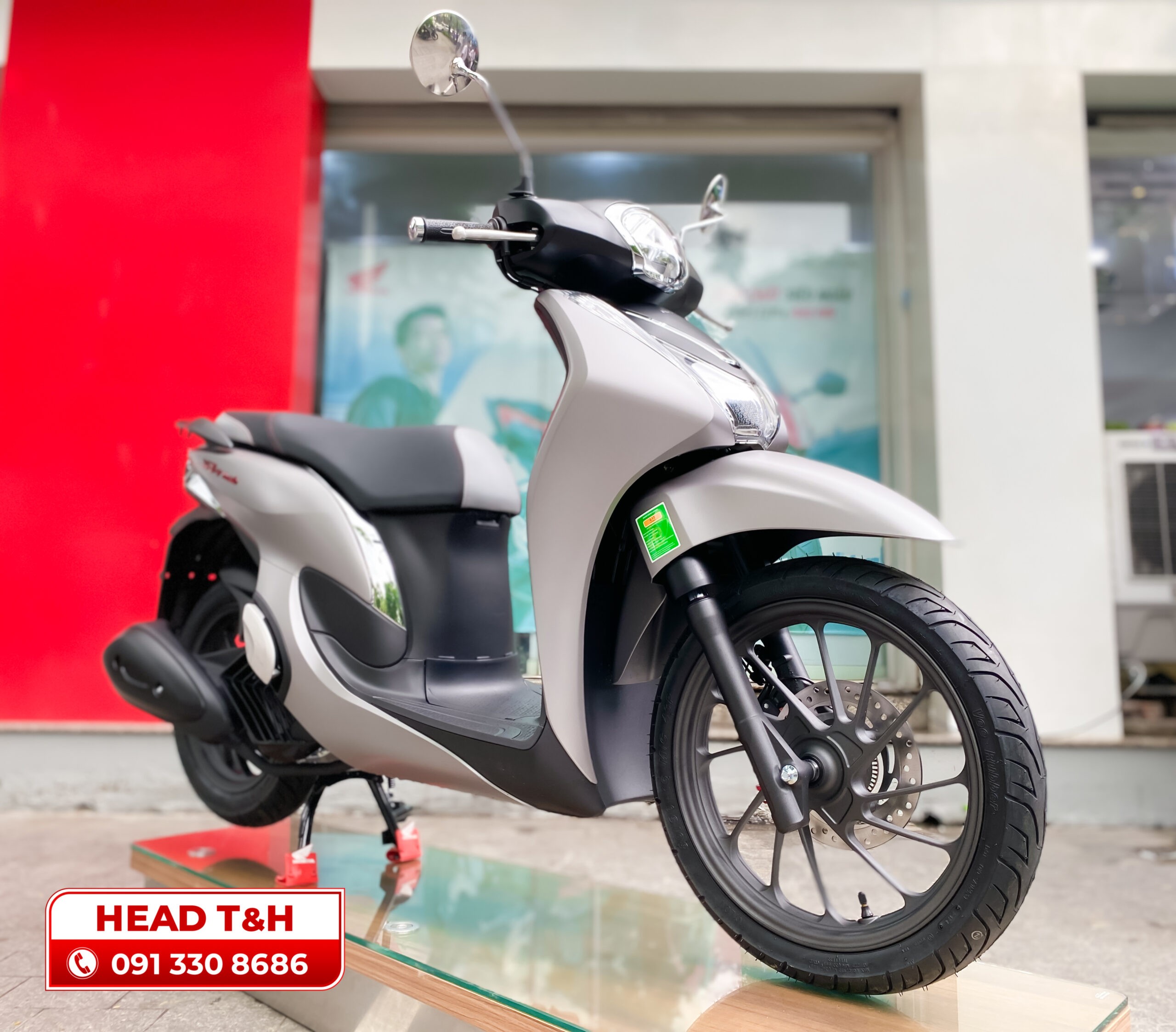 Kiểu dáng sang trọng của Honda SH Mode 125 với thiết kế hình chữ S nhỏ gọn, thời trang phong cách châu Âu