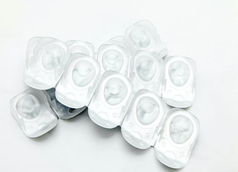 Lens cận thị dùng 1 lần