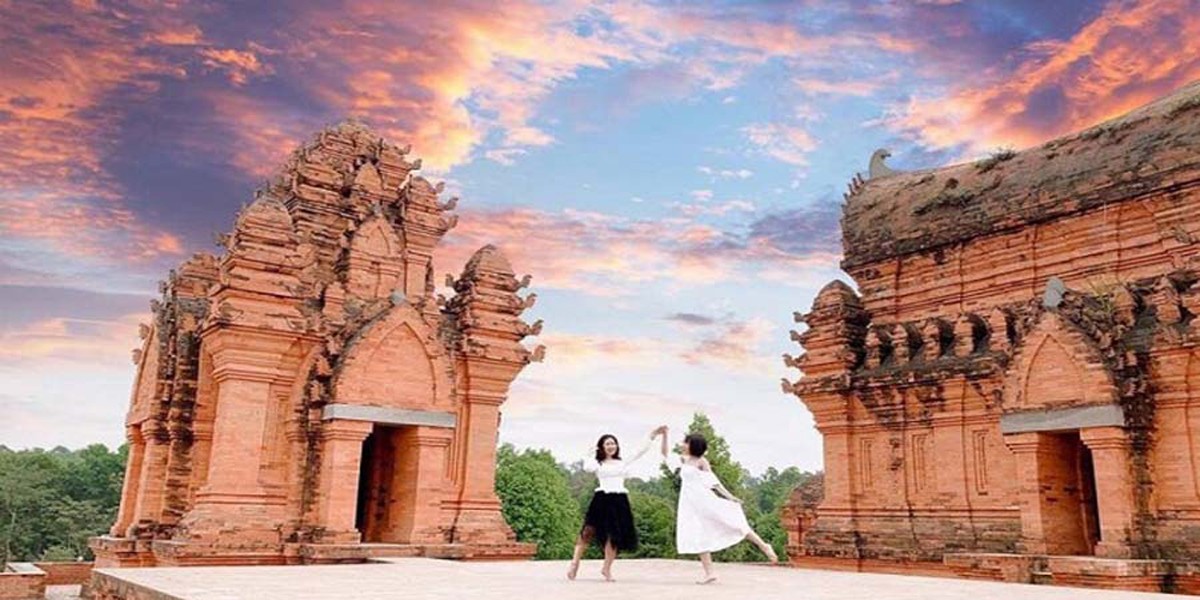 Làng văn hóa các dân tộc Việt Nam