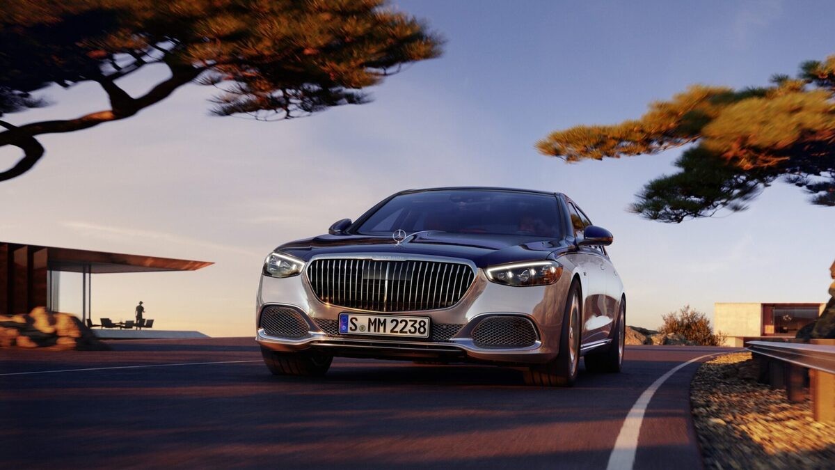 Mercedes Maybach trang bị động cơ mạnh mẽ từ V6 đến V12