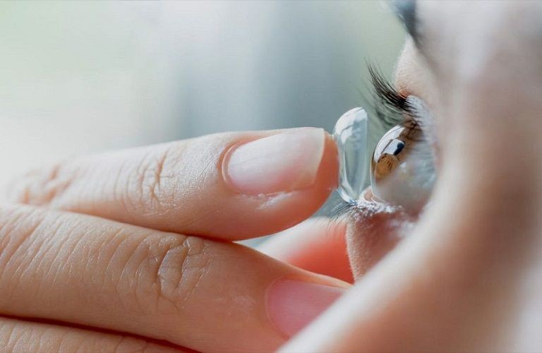Lens mềm không màu