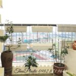 Giá treo chậu hoa ban công bằng sắt đơn giản