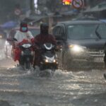 Gió Tây Nam mang đến nguồn ẩm dồi dào gây mưa lớn cho Nam Bộ