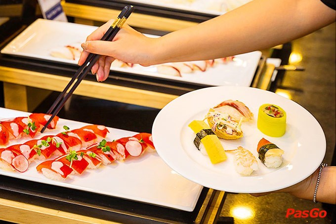Đa dạng món ăn hấp dẫn tại buffet D'Maris