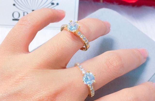 Jemmia - Địa chỉ mua nhẫn vàng 18K kim cương nữ uy tín