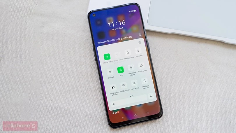 Màn hình AMOLED sắc nét của Oppo A94