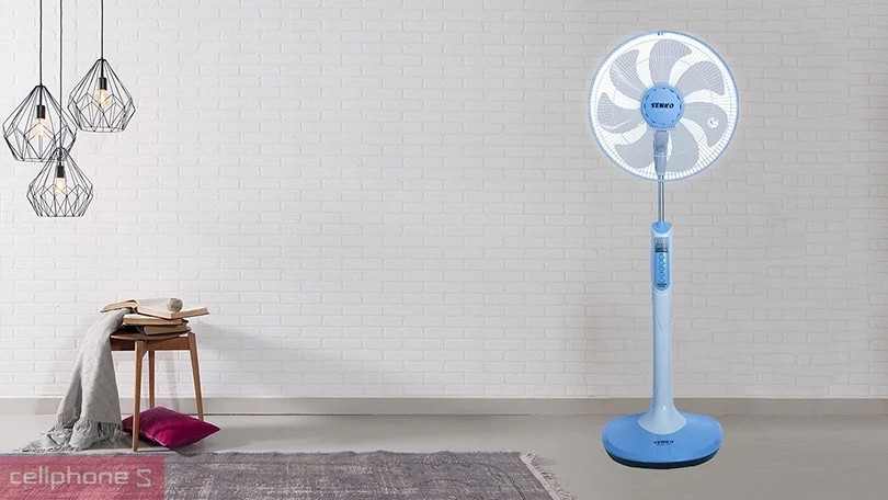 Quạt đứng giá rẻ với khả năng điều chỉnh độ cao, phù hợp cho nhiều không gian