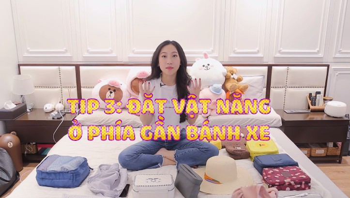 Vali được sắp xếp gọn gàng cho chuyến đi biển