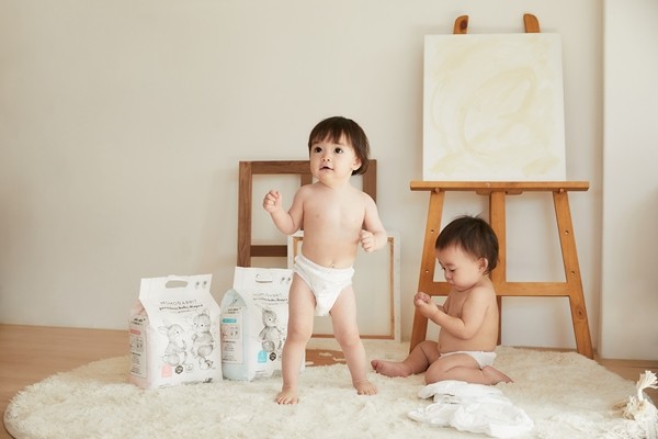 Bảng giá bỉm tã tham khảo của các thương hiệu phổ biến như Merries, Moony, Pampers, Bobby, Goon