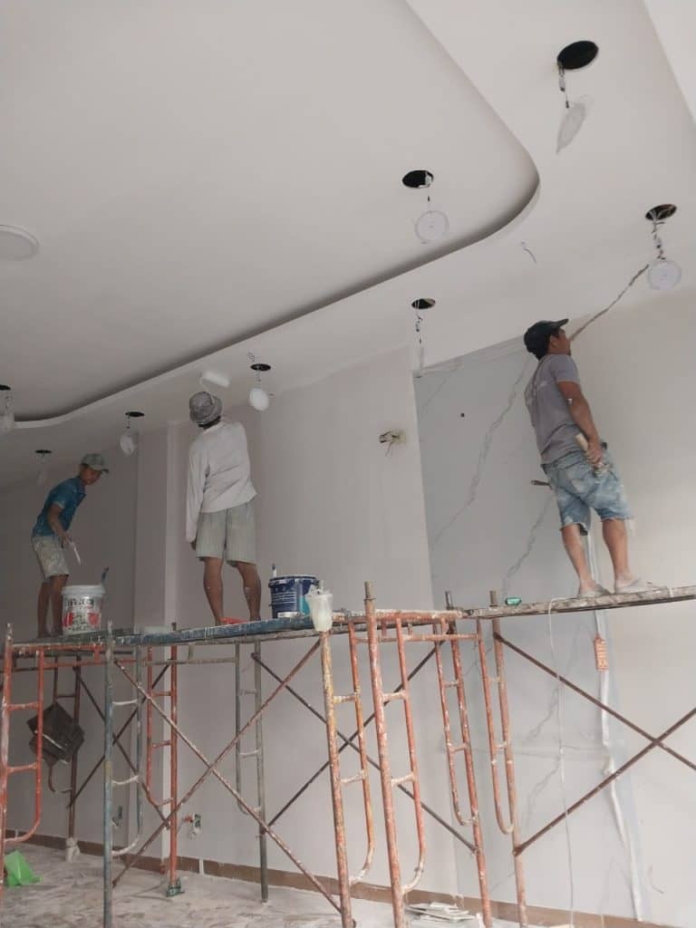 Pha sơn theo tỷ lệ nhất định