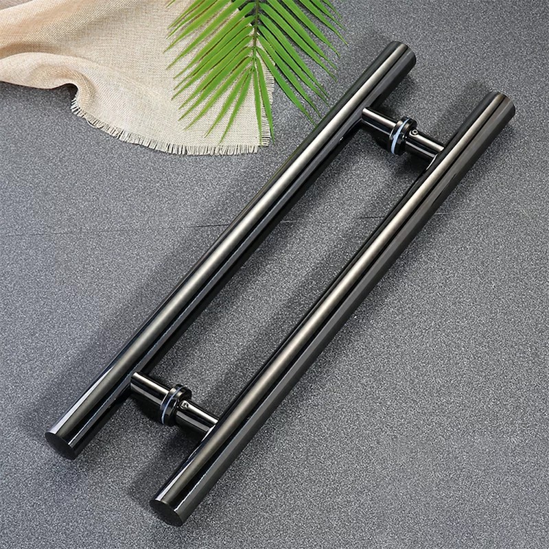 Tay nắm cửa chất liệu inox rất được ưa chuộng hiện nay
